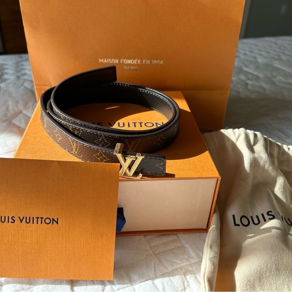 New Louis Vuitton reversible monogram Belt size 32